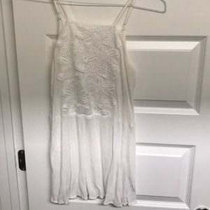 Adorable White Tank Top (Size M)